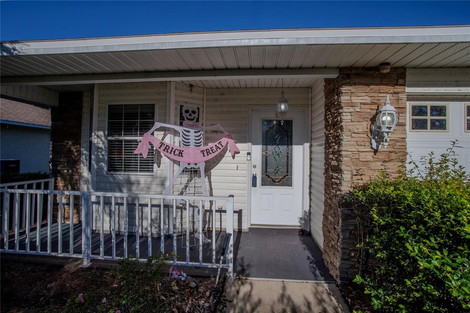 1532 LAKE VILLA DRIVE