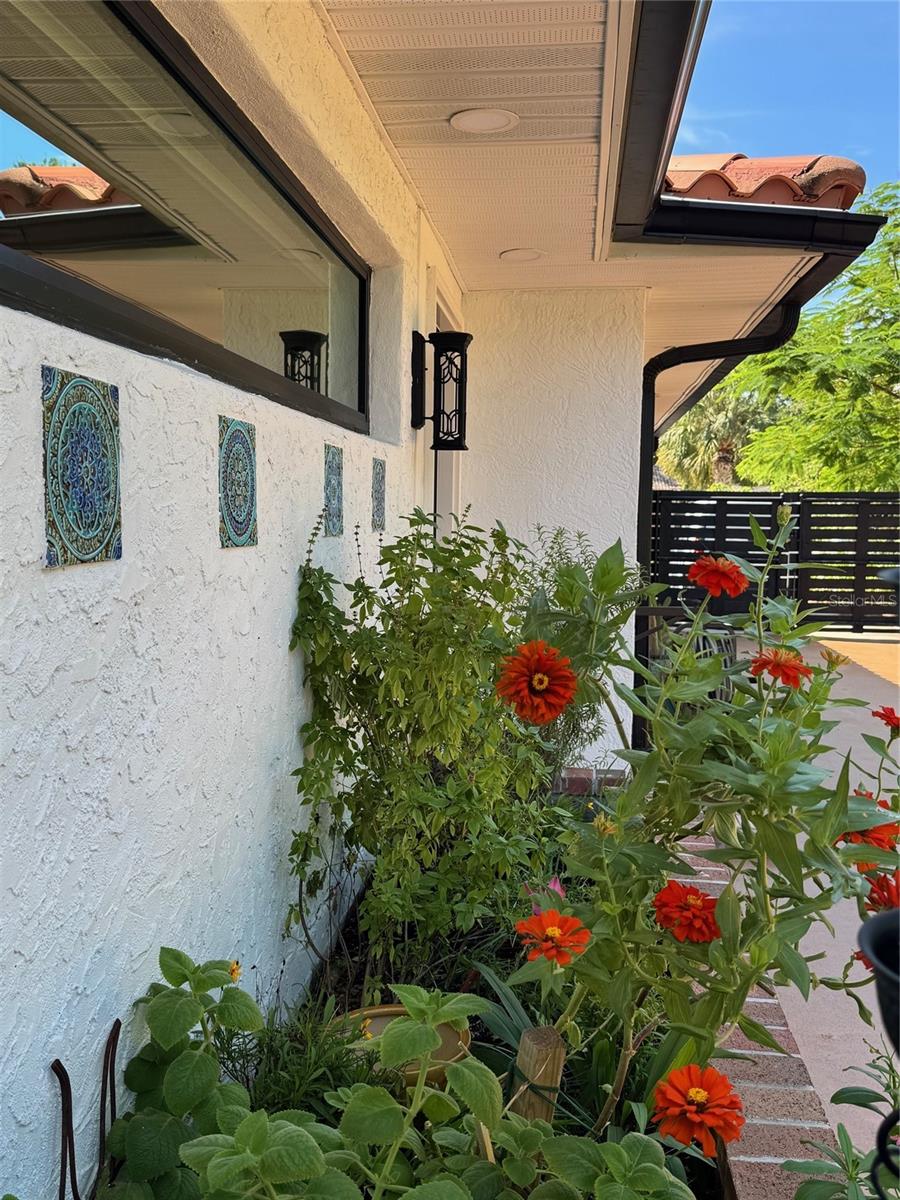 PASADENA ESTATES SEC F - Residential