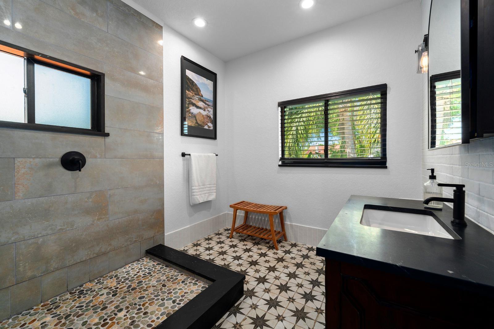 PASADENA ESTATES SEC F - Residential