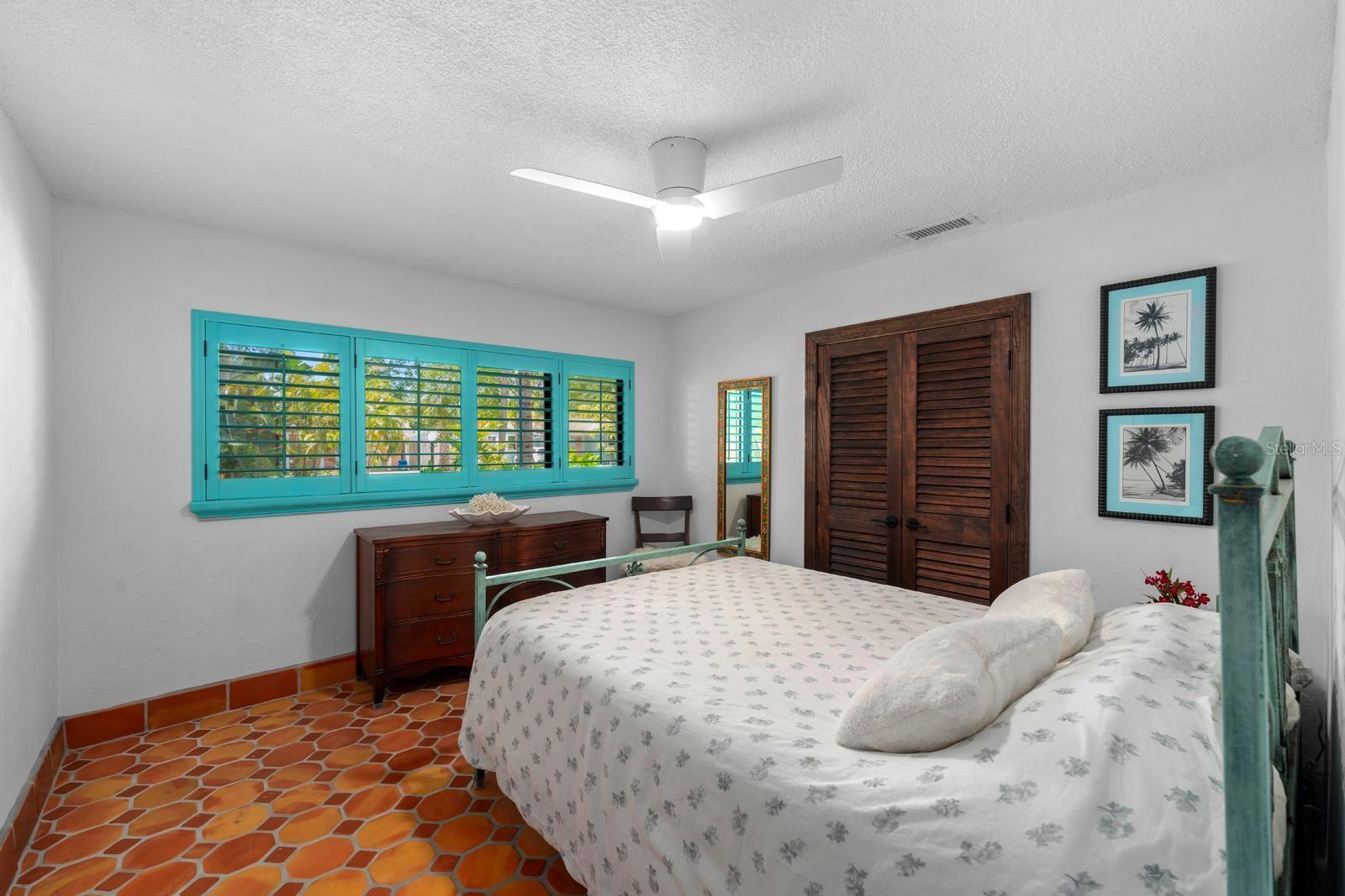 PASADENA ESTATES SEC F - Residential