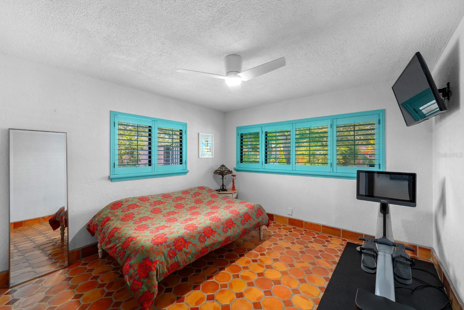 PASADENA ESTATES SEC F - Residential