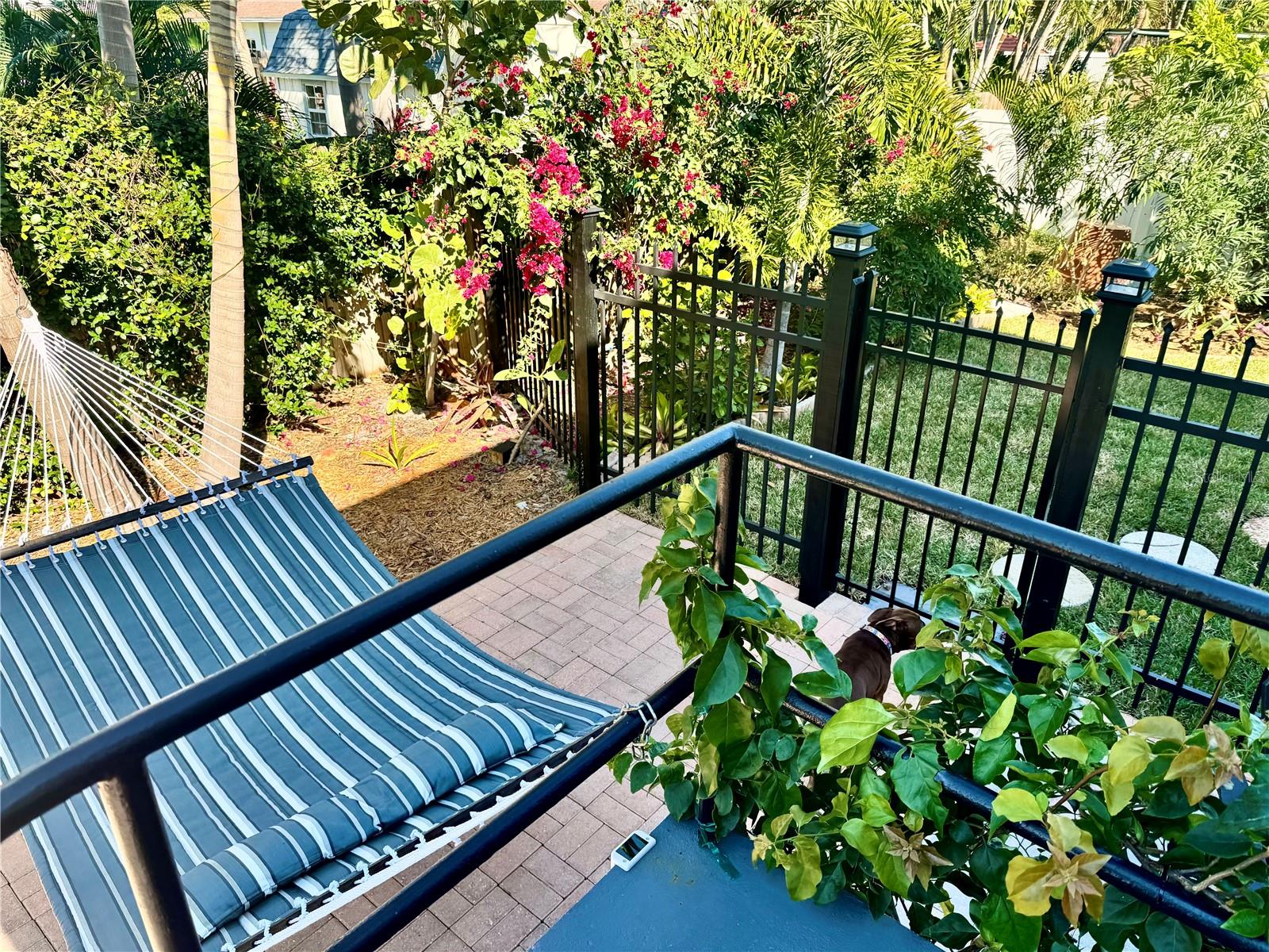 PASADENA ESTATES SEC F - Residential