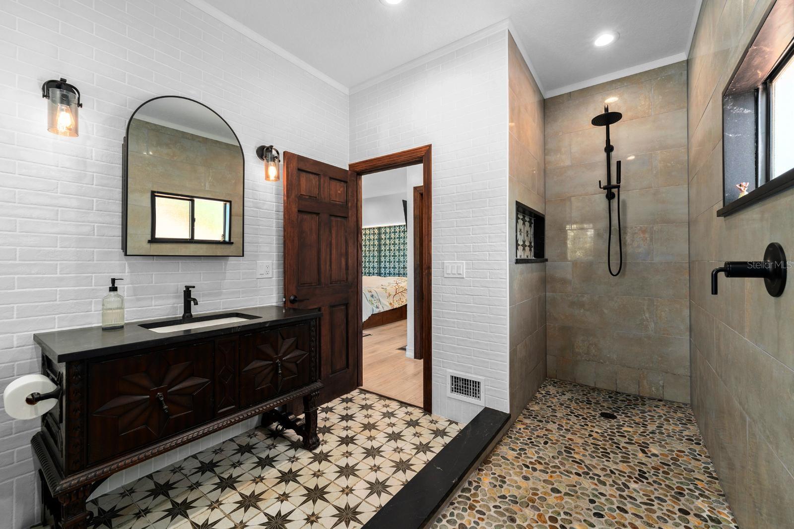 PASADENA ESTATES SEC F - Residential