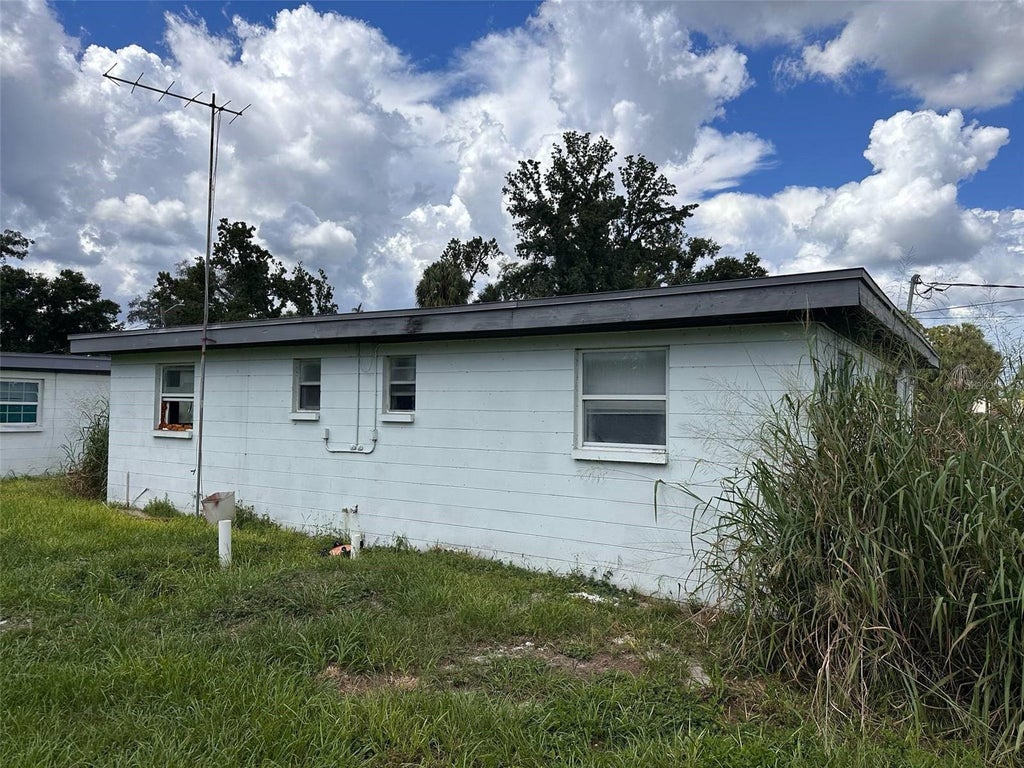 Photo of 906 E 123rd Avenue, Tampa, FL 33612 (MLS # TB8546600)