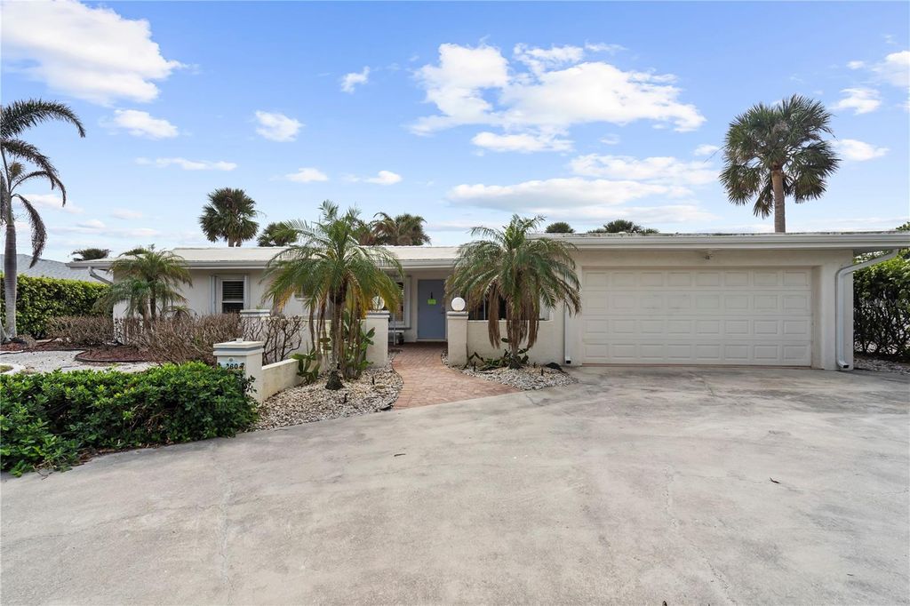 Photo of 1360 Aqua View Ln, Englewood, FL 34223 (MLS # N6140900)