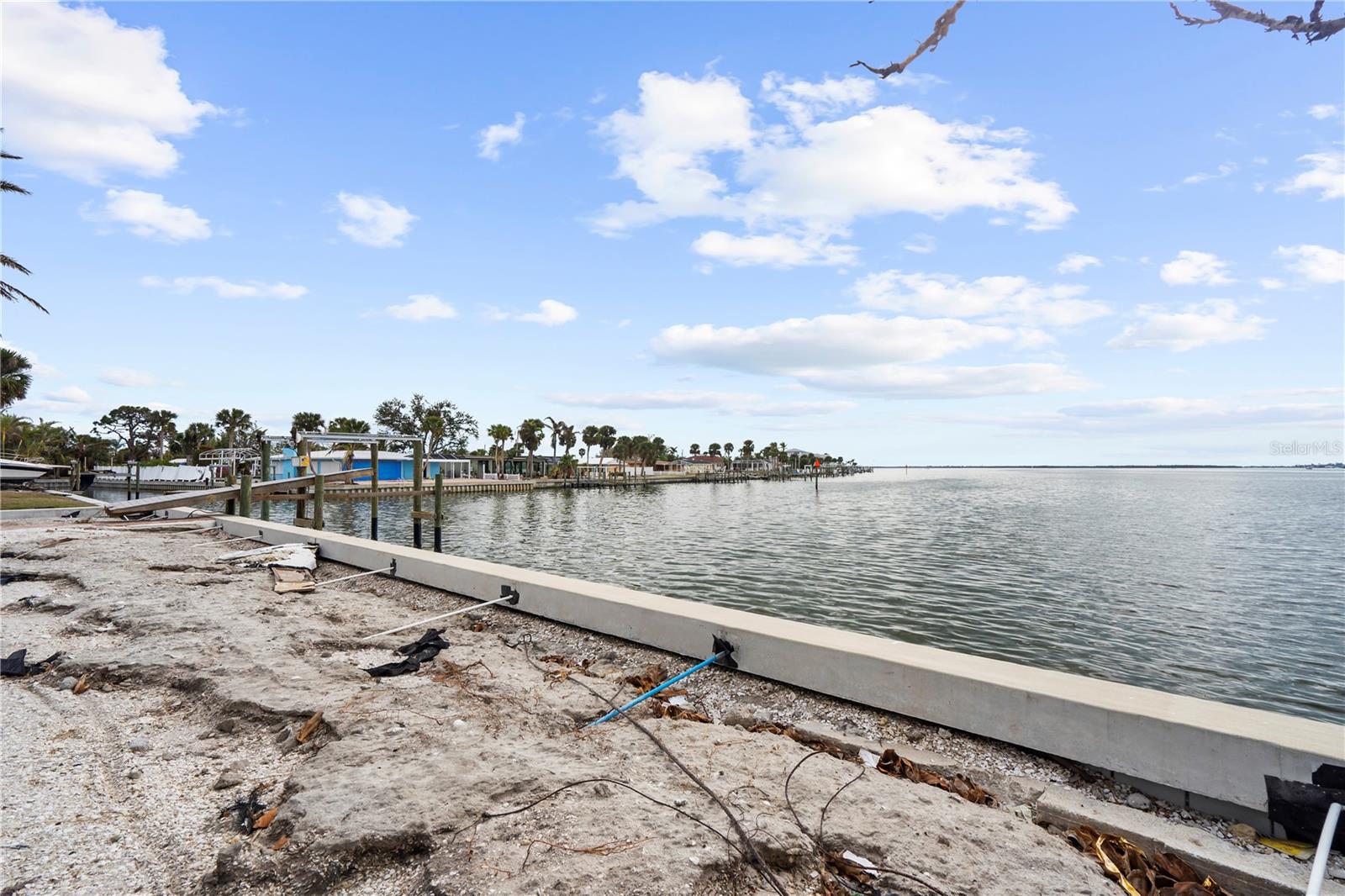 POINT OF PINES - Residential