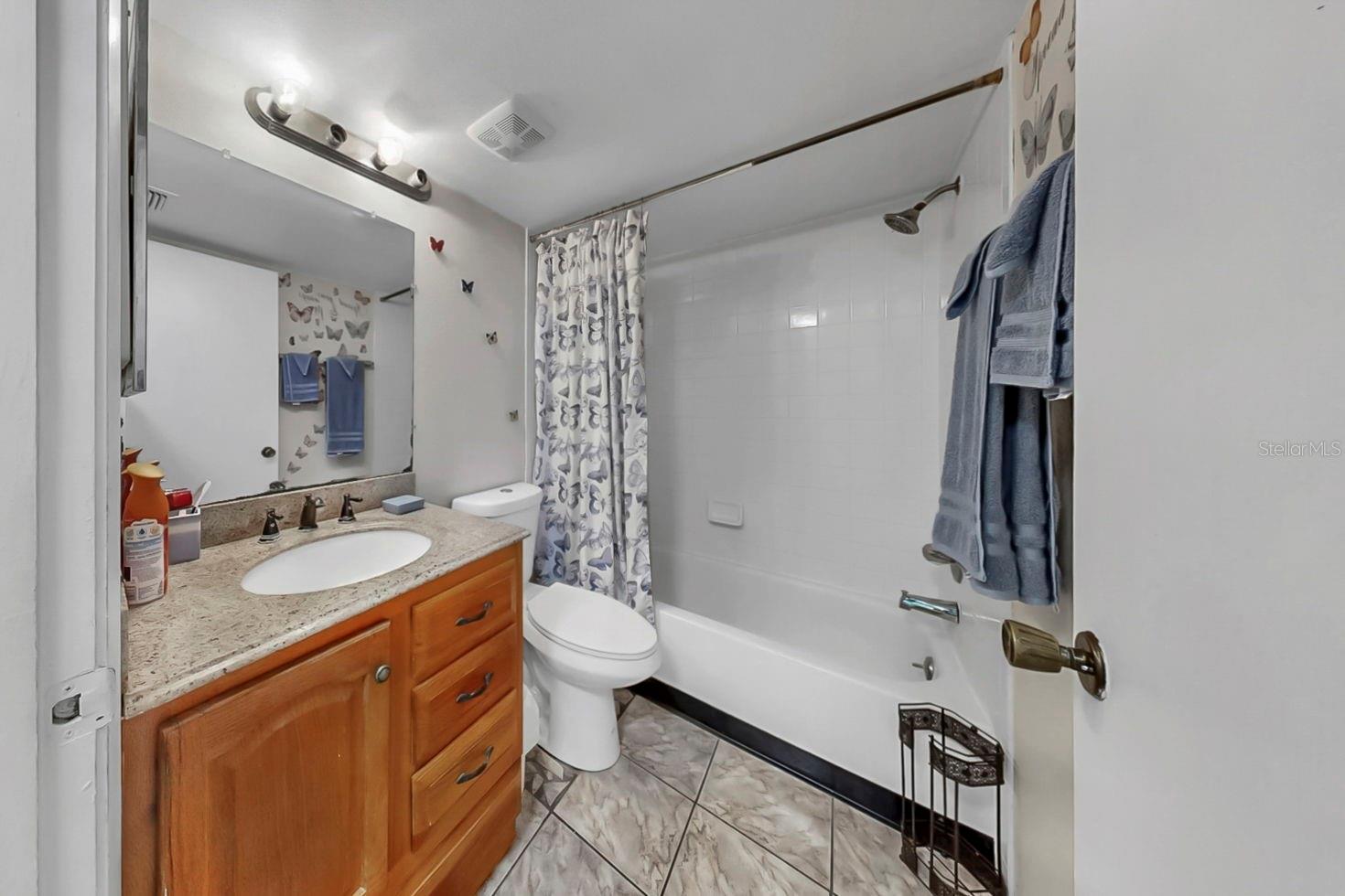 NORTH OAKS CONDO VIII - Residential