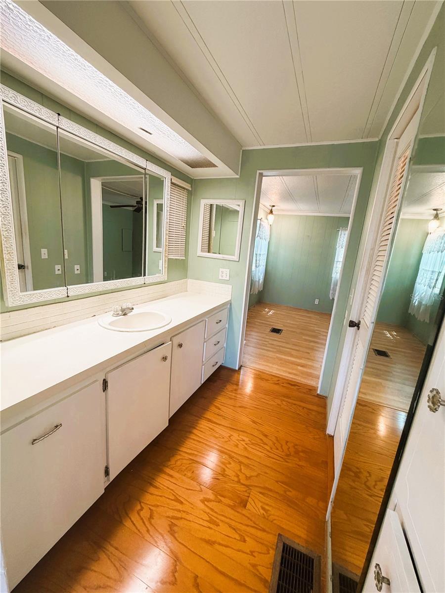 HAWTHORNE AT LEESBURG A COOP - Residential