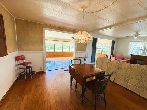 Tiny photo for 127 Royal Palm Drive, Leesburg, FL 34748 (MLS # R4911299)