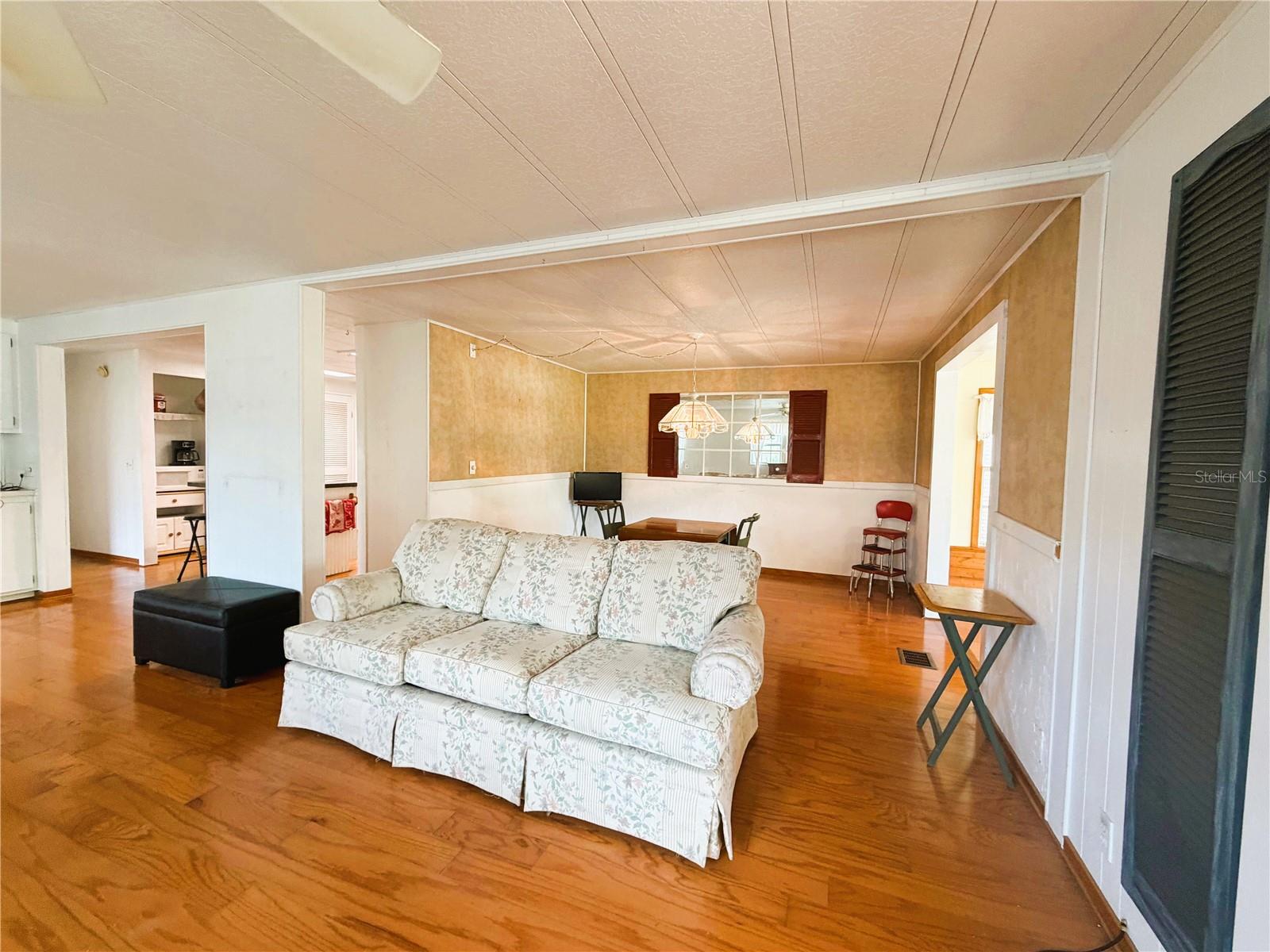 HAWTHORNE AT LEESBURG A COOP - Residential