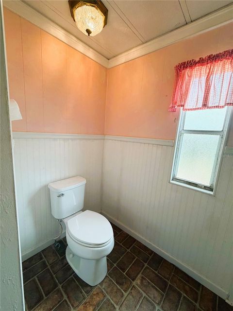 Tiny photo for 127 Royal Palm Drive, Leesburg, FL 34748 (MLS # R4911299)