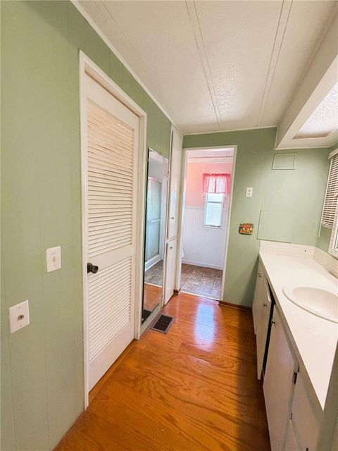 Tiny photo for 127 Royal Palm Drive, Leesburg, FL 34748 (MLS # R4911299)