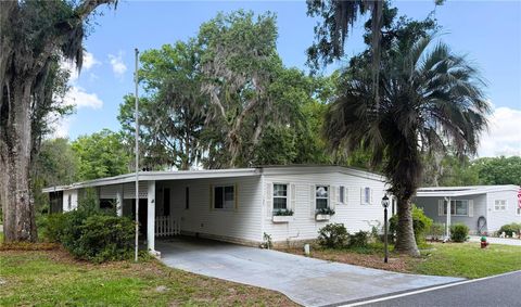 Tiny photo for 127 Royal Palm Drive, Leesburg, FL 34748 (MLS # R4911299)