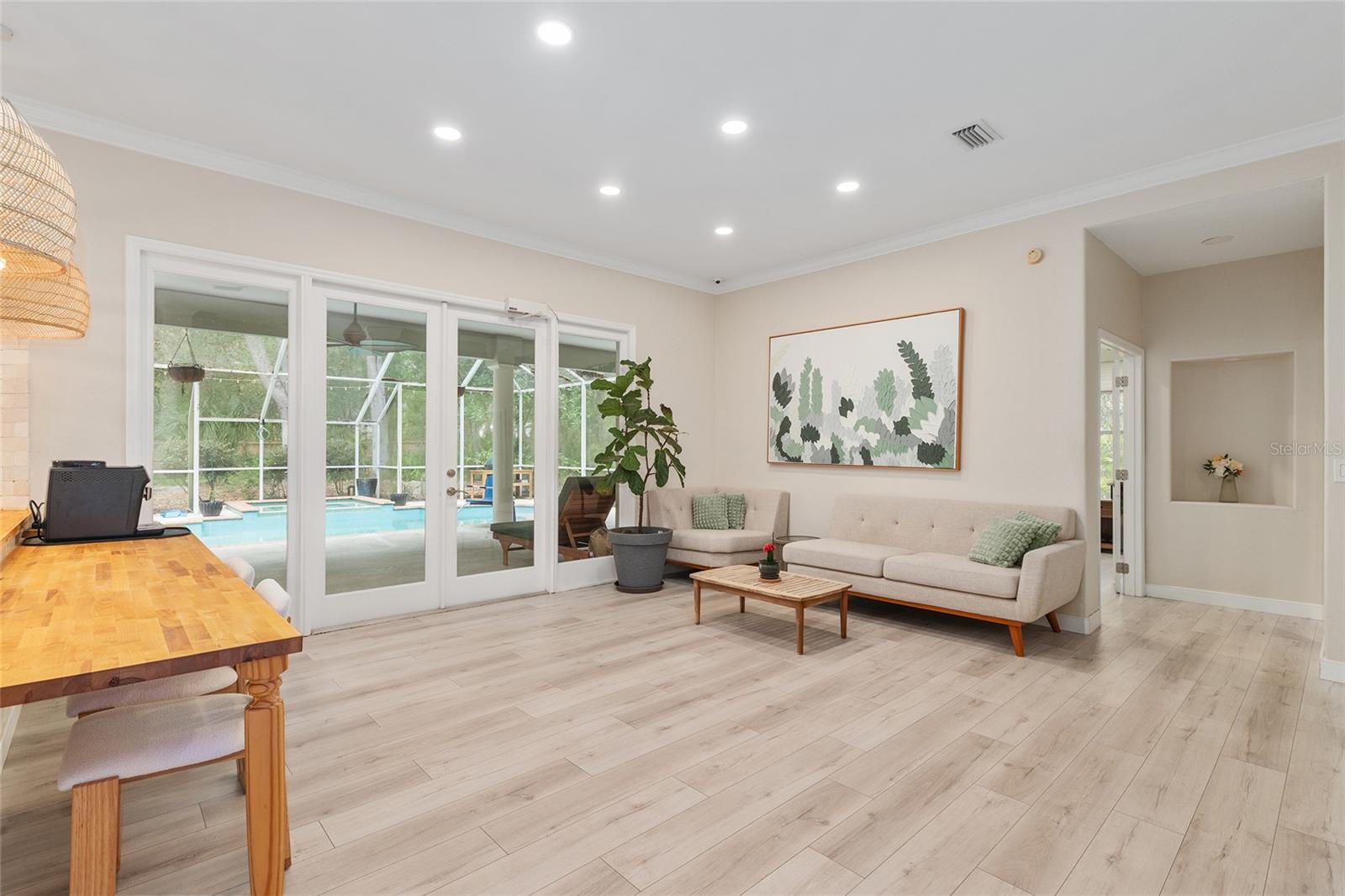 KENSINGTON PARK - Residential