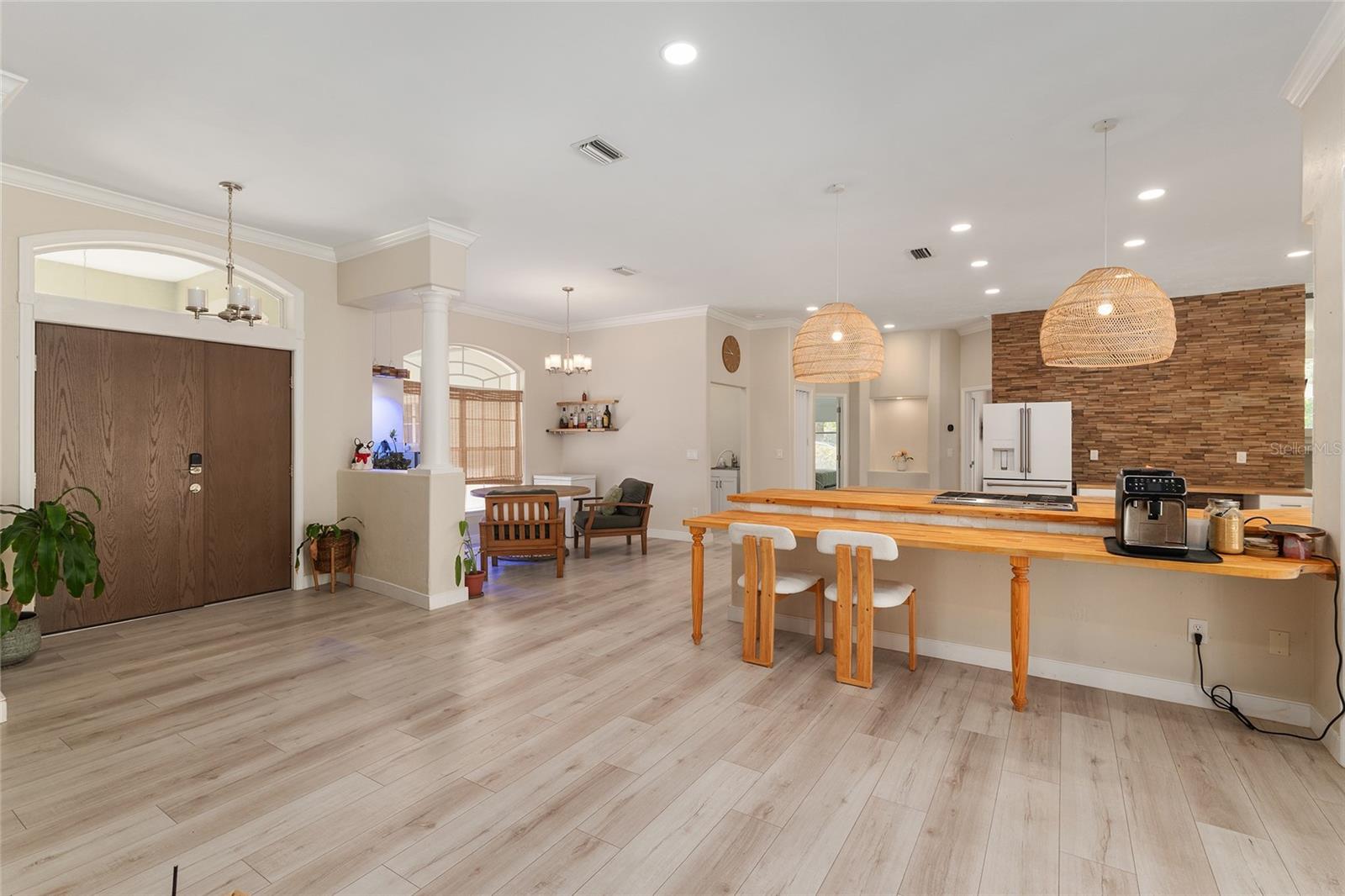 KENSINGTON PARK - Residential