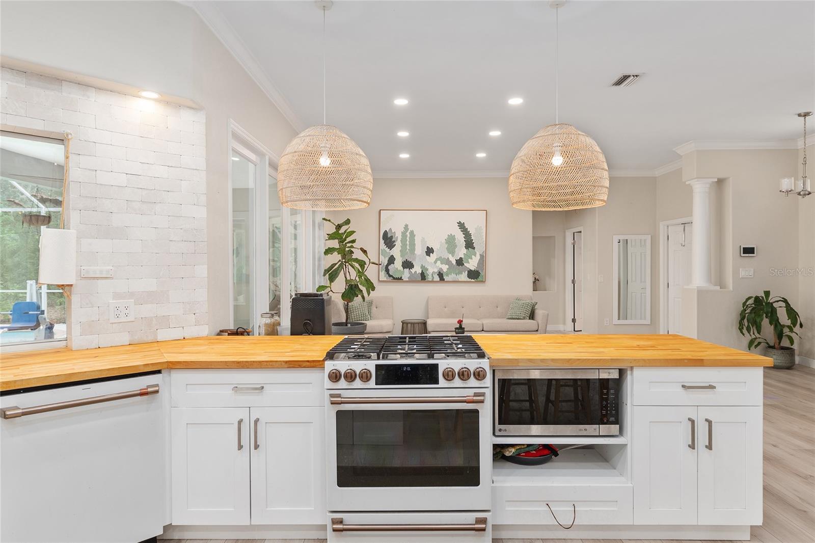 KENSINGTON PARK - Residential