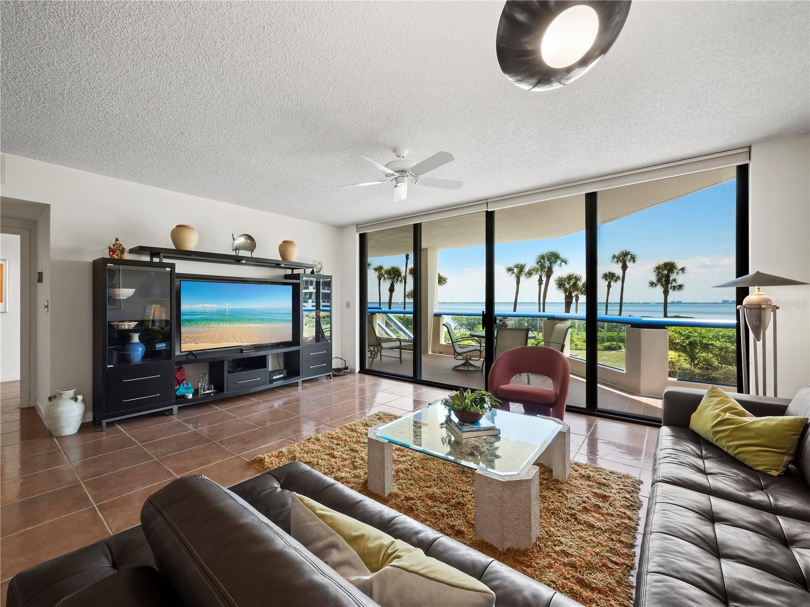 2120 HARBOURSIDE DRIVE 617