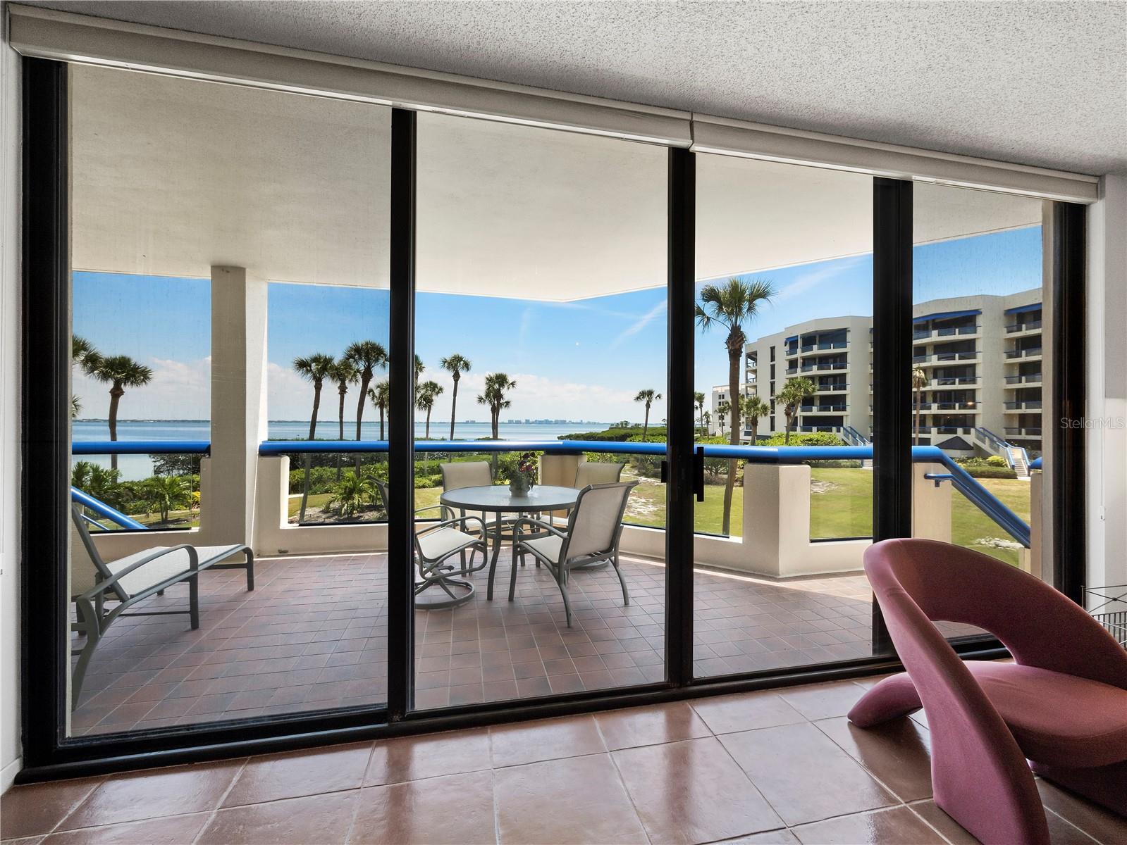 2120 HARBOURSIDE DRIVE 617