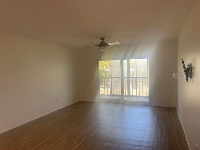 GLEN OAKS GARDEN APTS 3 - Residential Lease