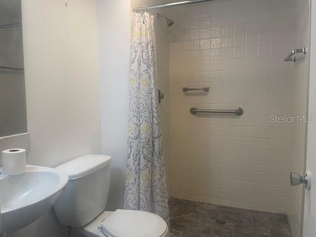 GLEN OAKS GARDEN APTS 3 - Residential Lease