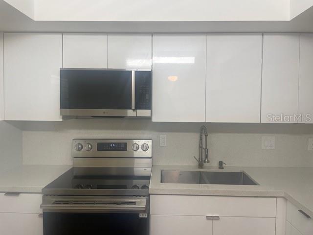 GLEN OAKS GARDEN APTS 3 - Residential Lease