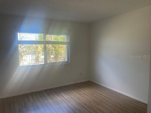 GLEN OAKS GARDEN APTS 3 - Residential Lease