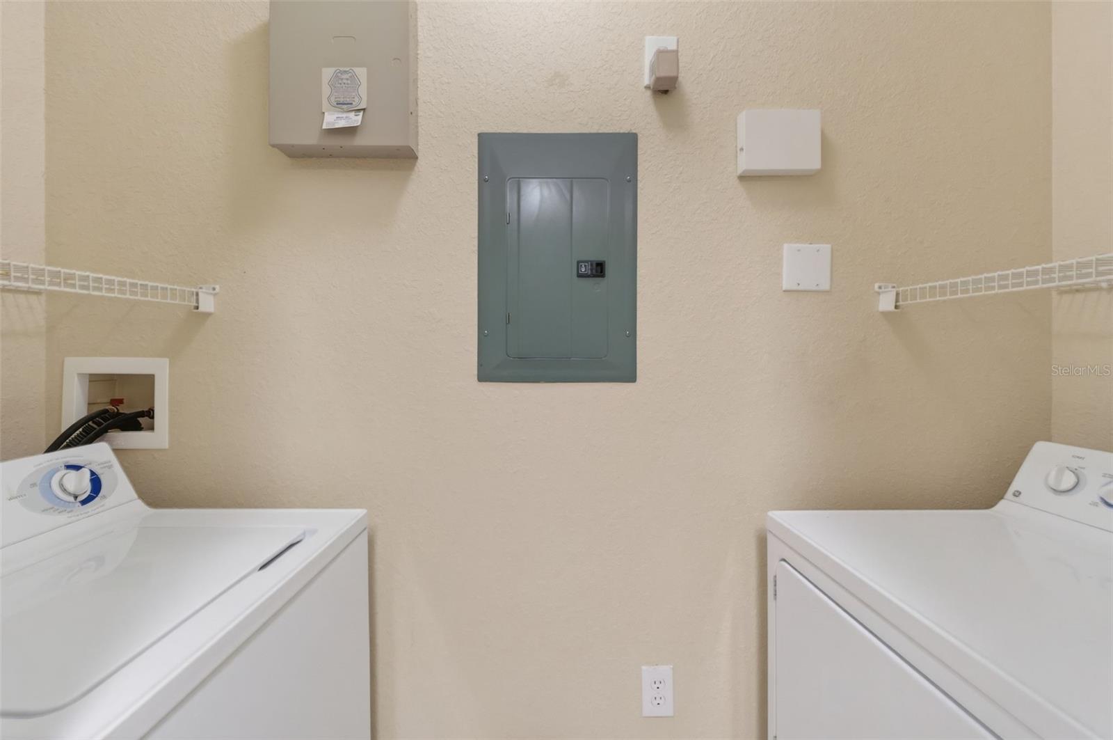 REGISTRY AT MICHIGAN PARK CONDOMINIUM - Residential Lease