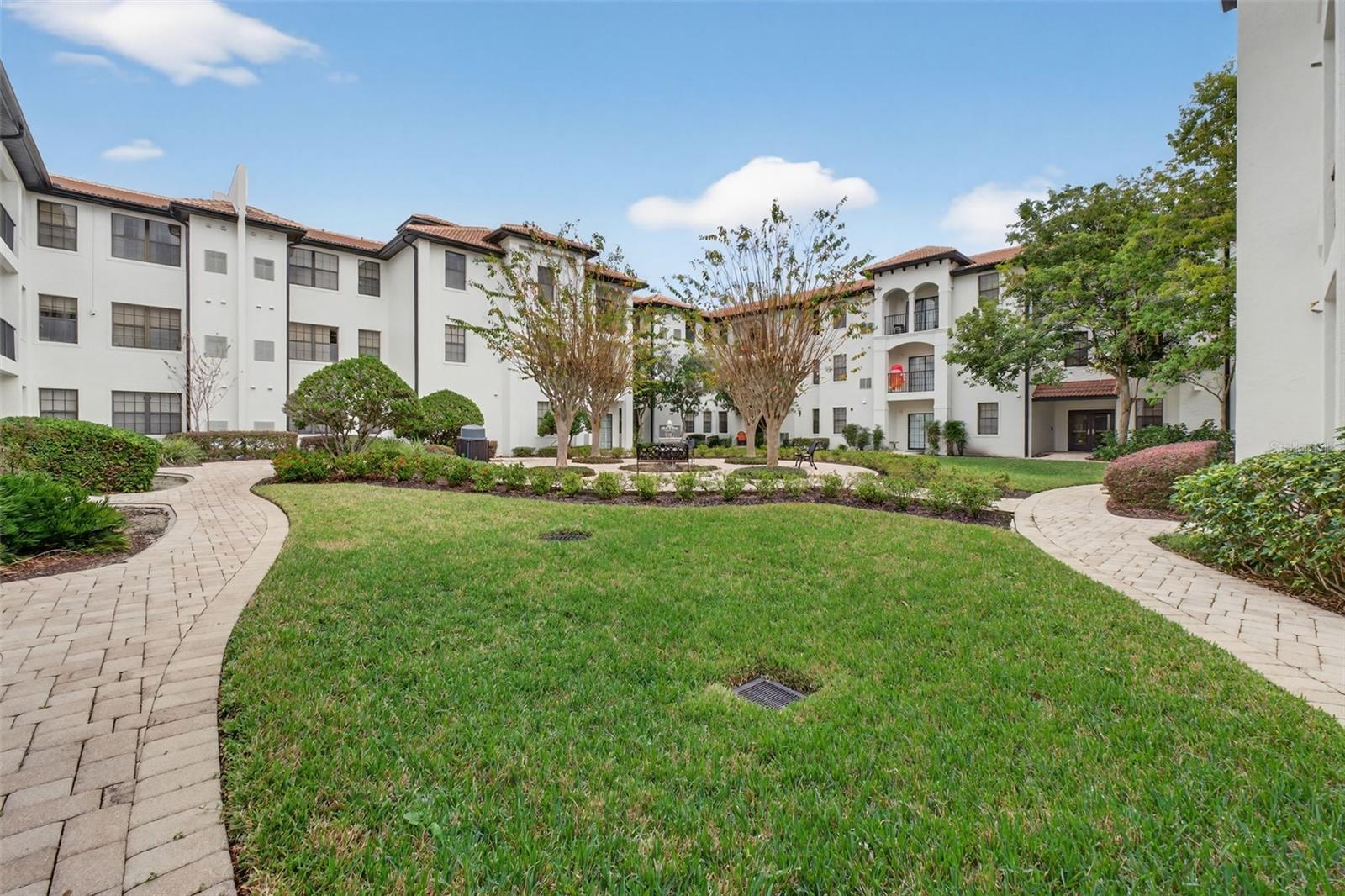 REGISTRY AT MICHIGAN PARK CONDOMINIUM - Residential Lease