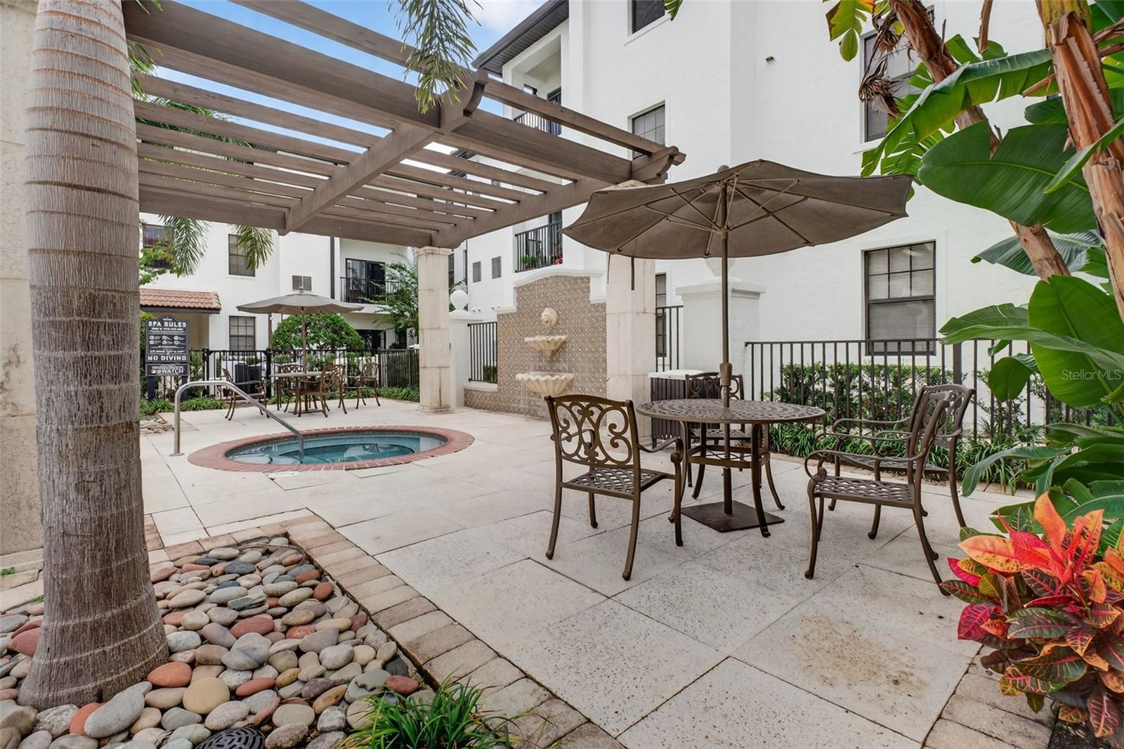 REGISTRY AT MICHIGAN PARK CONDOMINIUM - Residential Lease