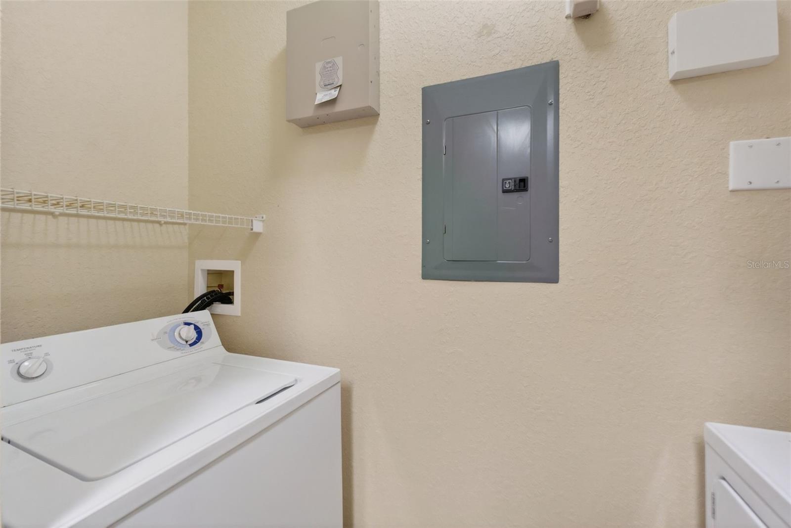 REGISTRY AT MICHIGAN PARK CONDOMINIUM - Residential Lease