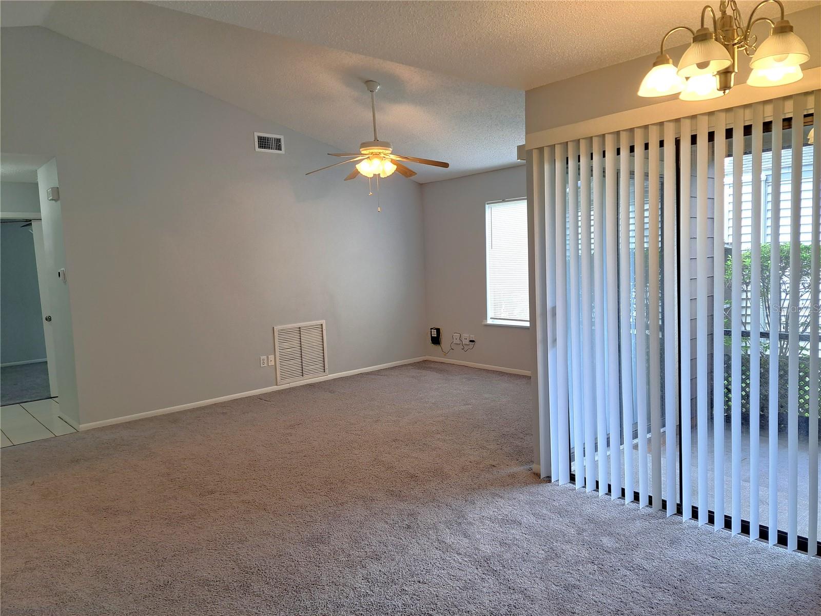 HIGHLAND VILLAGE 1 - Residential