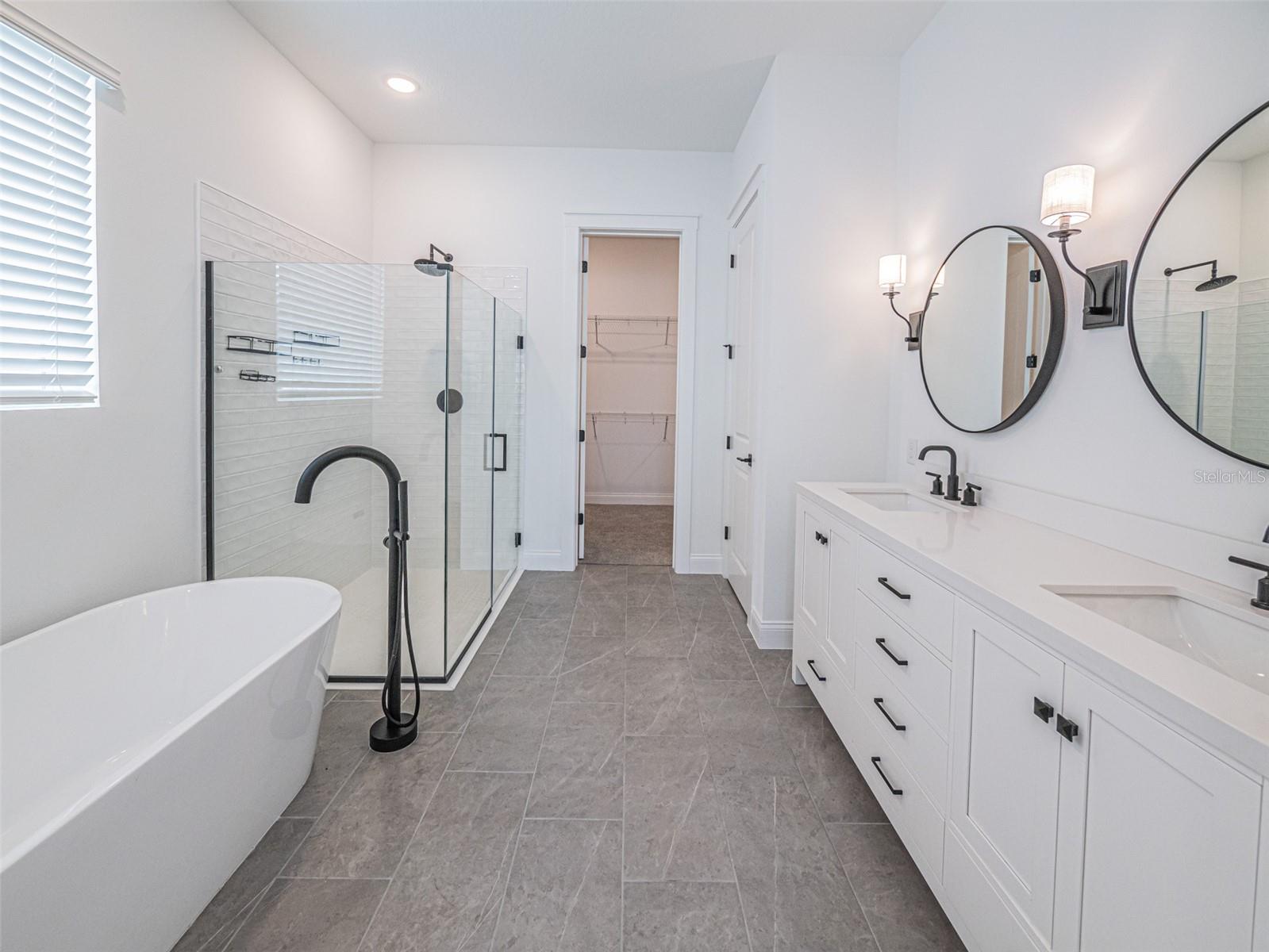 HORIZON ISLE - Residential