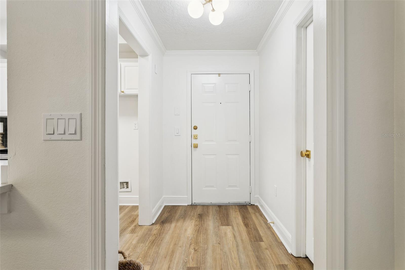 800 S DAKOTA AVENUE 204