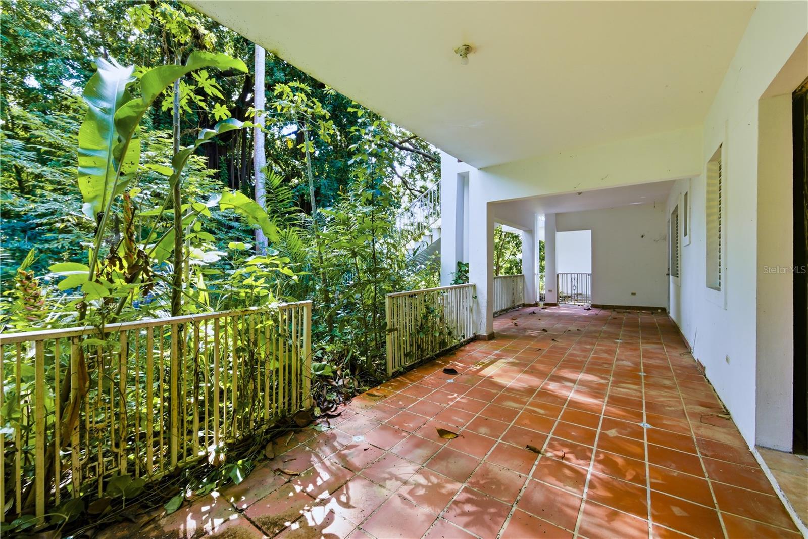 LOS FRAILES - Residential