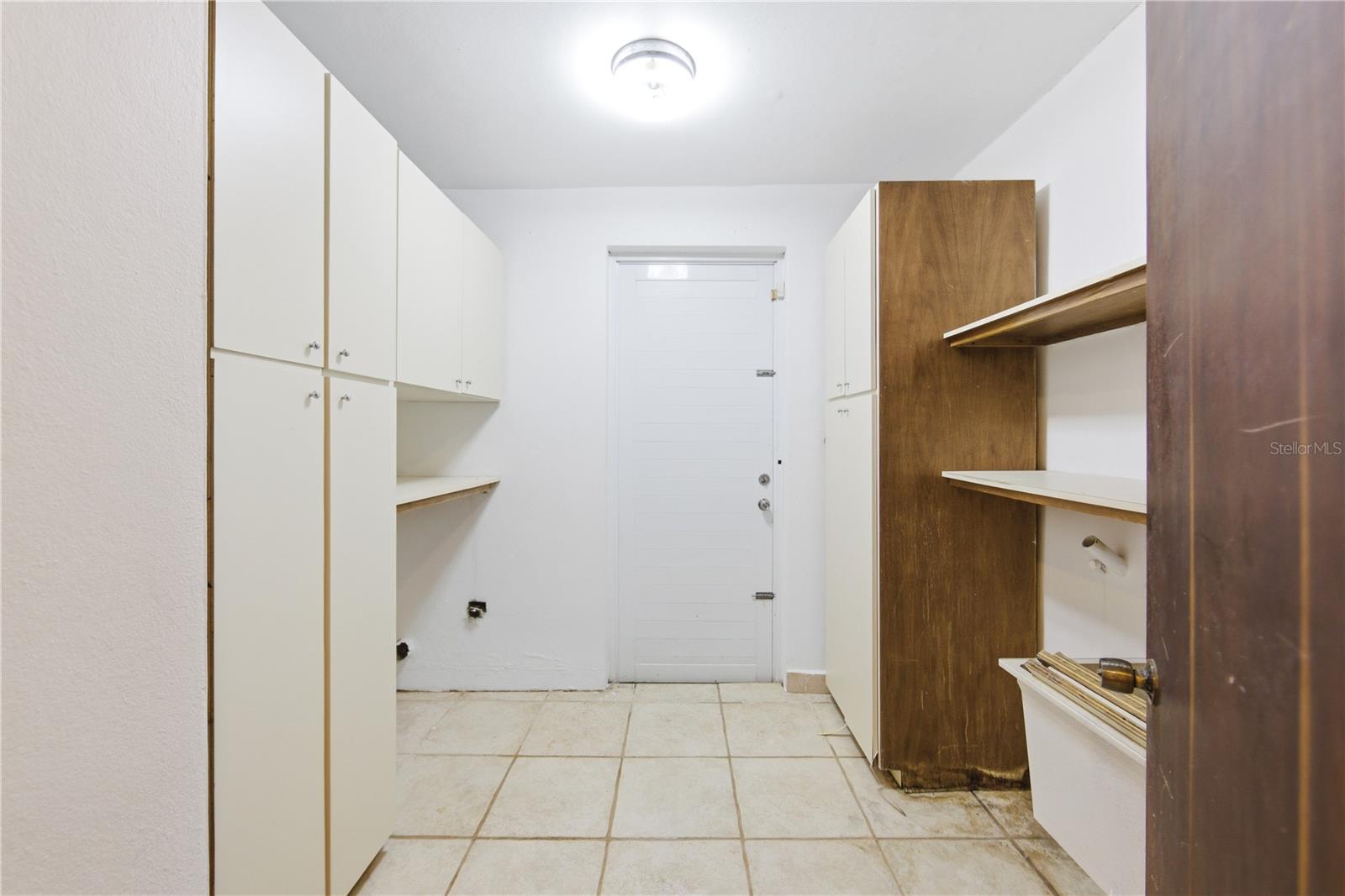 LOS FRAILES - Residential