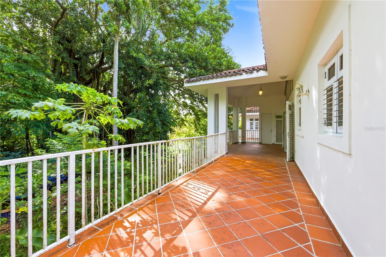 LOS FRAILES - Residential