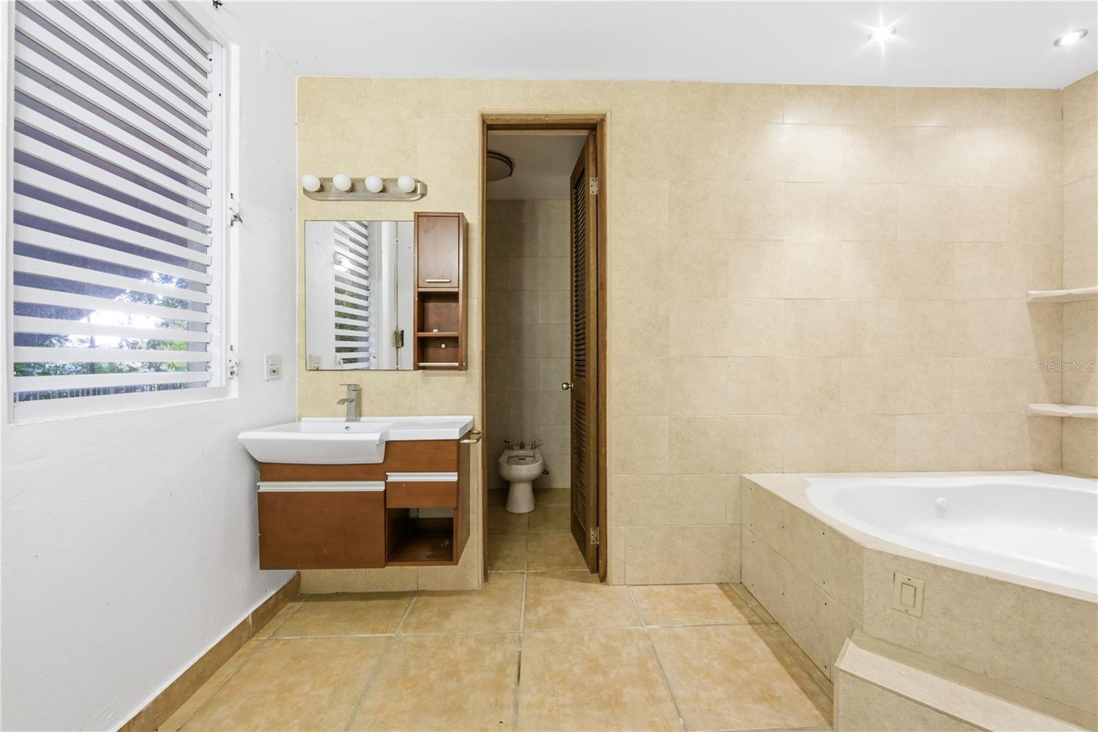LOS FRAILES - Residential