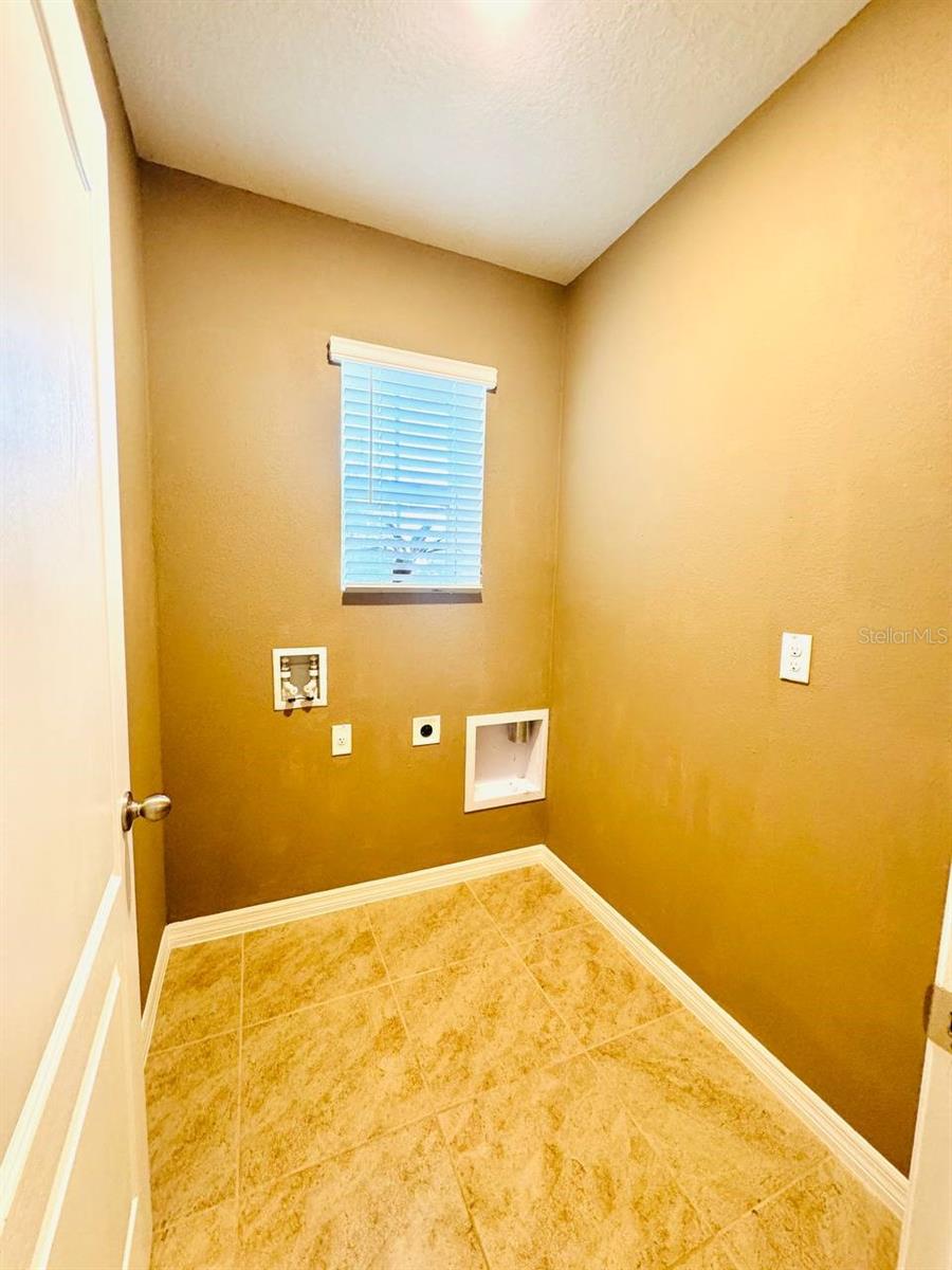 LAKE CHARLES RESIDENCE PH 1B - Residential Lease