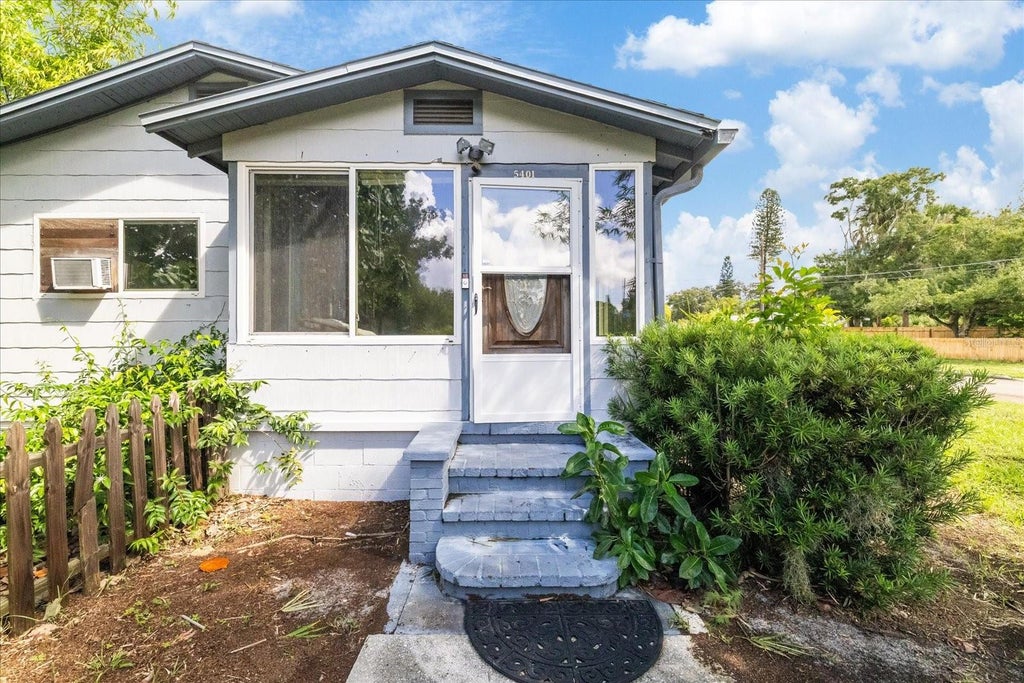 Photo of 5401 21st Avenue S, Gulfport, FL 33707 (MLS # W7889437)