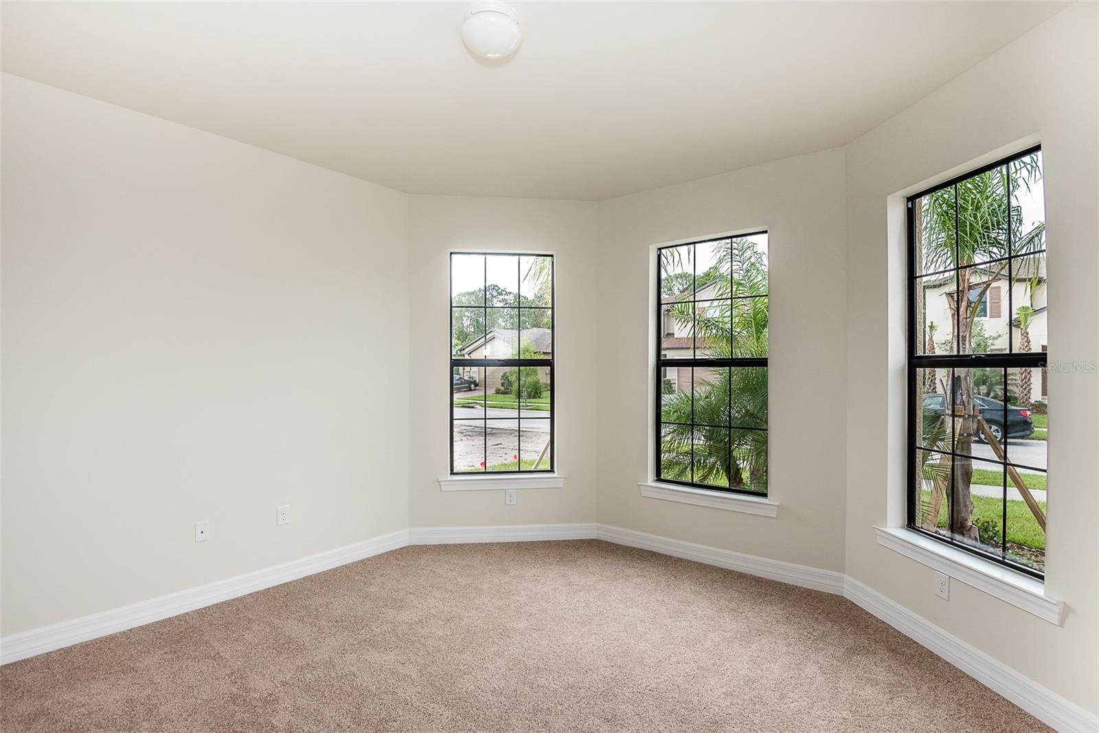 2558 SHERMAN OAK DRIVE