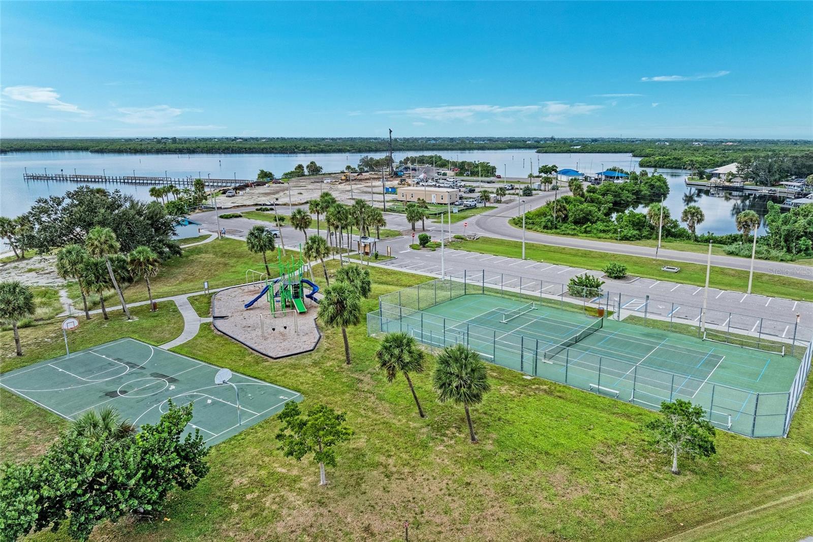 HARBOUR HEIGHTS - Land