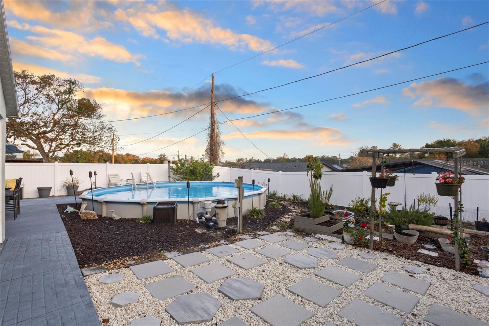 DELTONA LAKES UNIT 08 - Residential