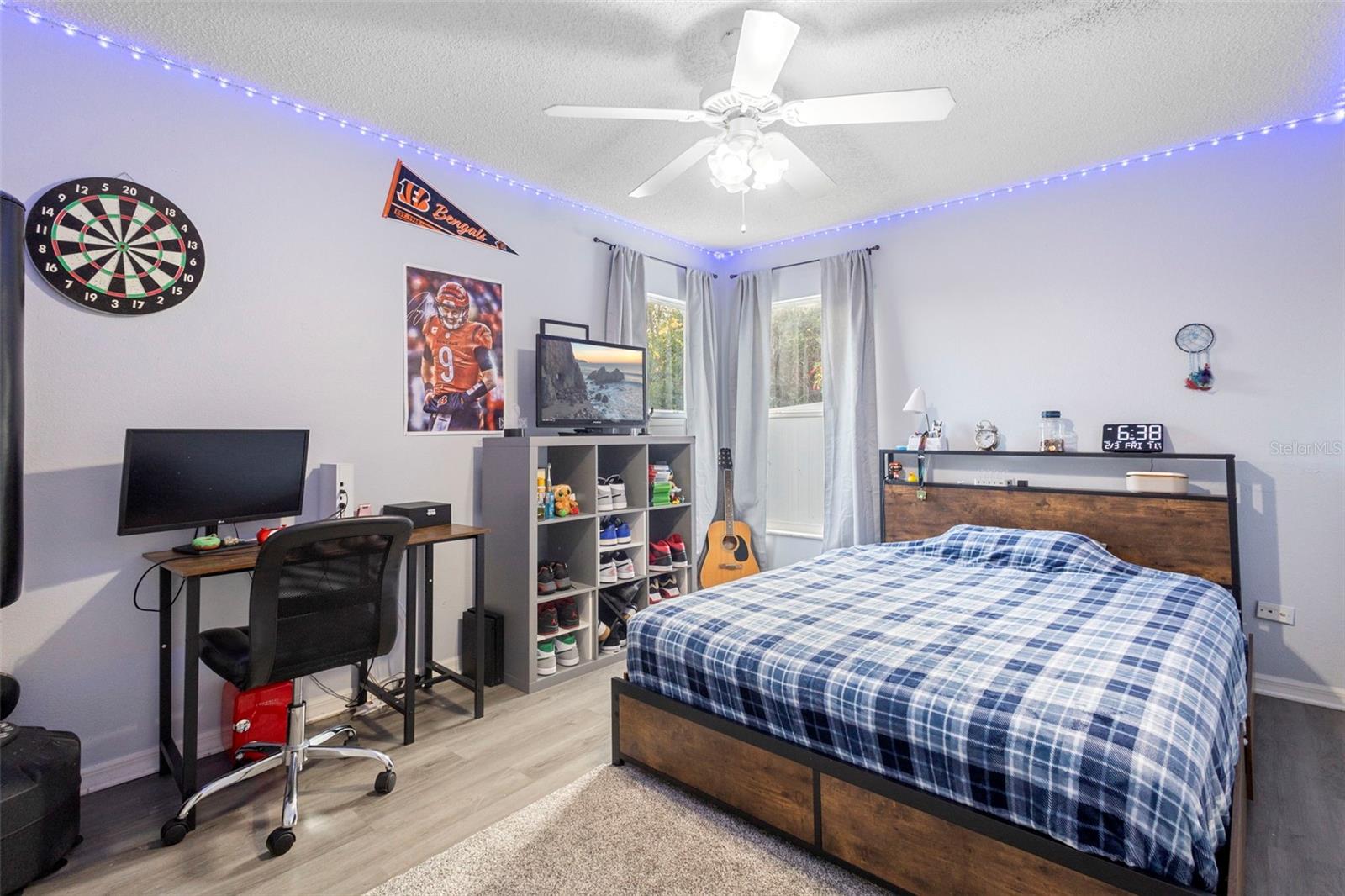 DELTONA LAKES UNIT 08 - Residential