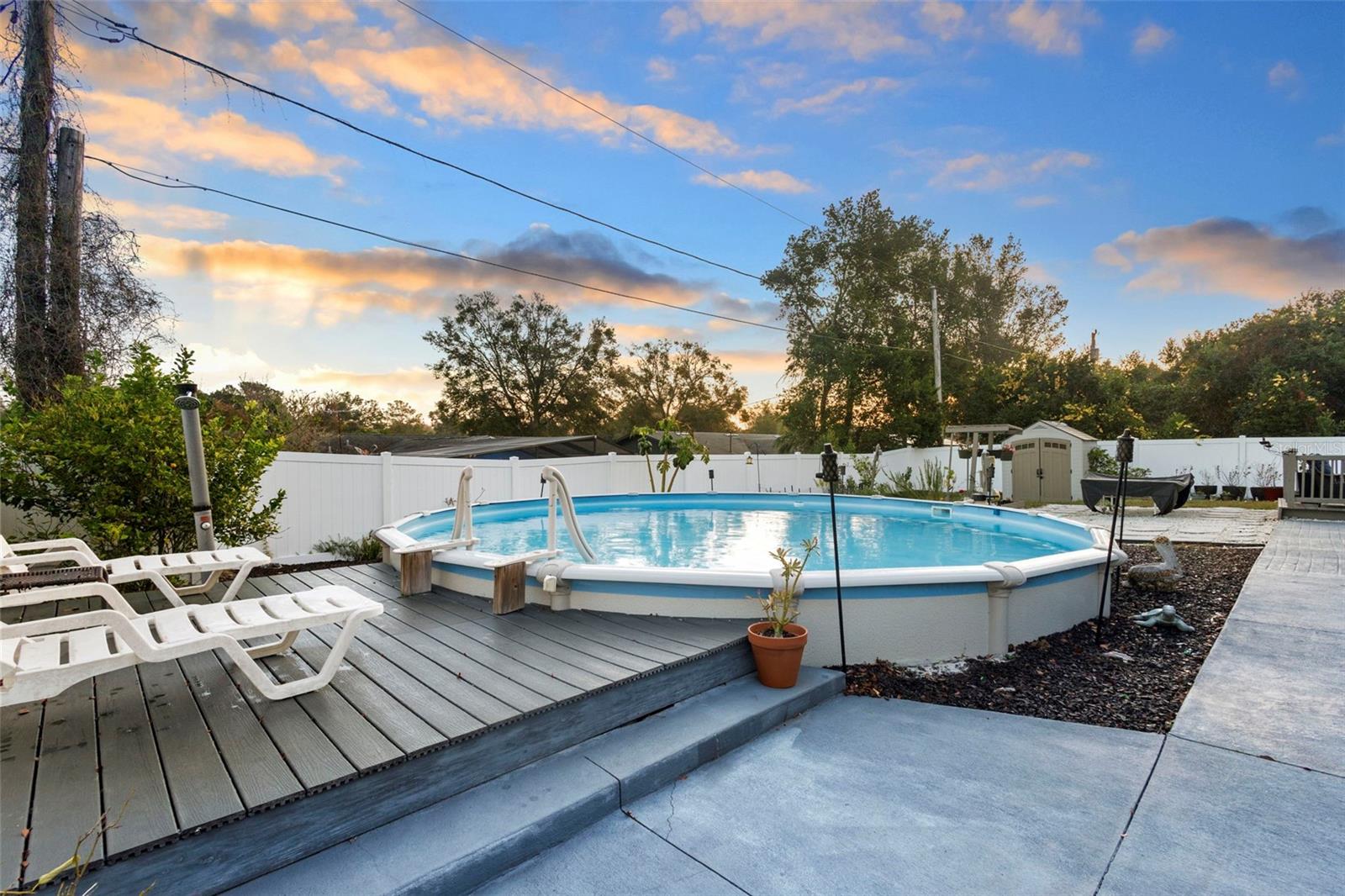 DELTONA LAKES UNIT 08 - Residential