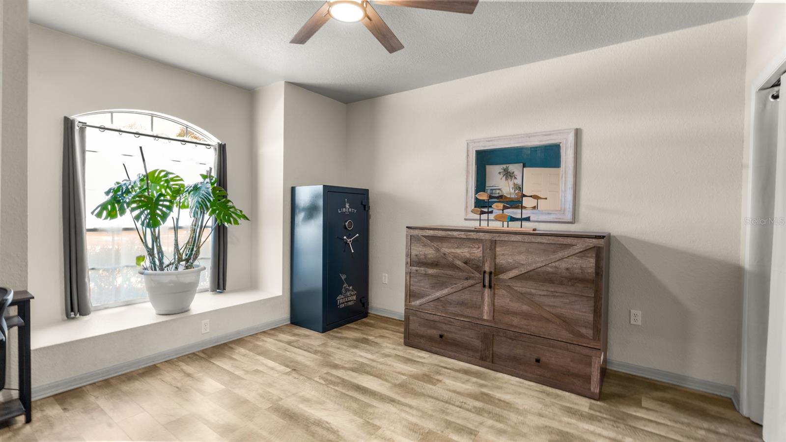 RAINBOW SPGS 05 REP - Residential