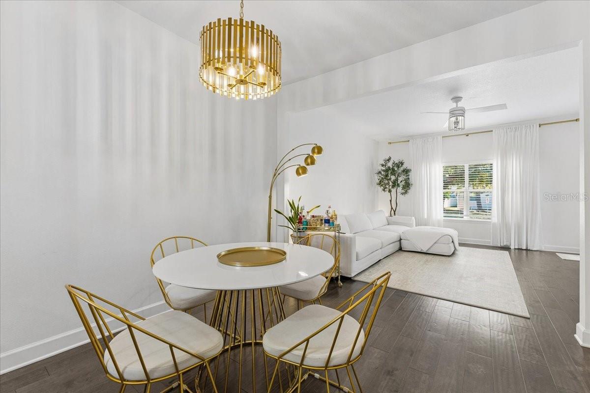 WESTSHORE TWNHMS - Residential