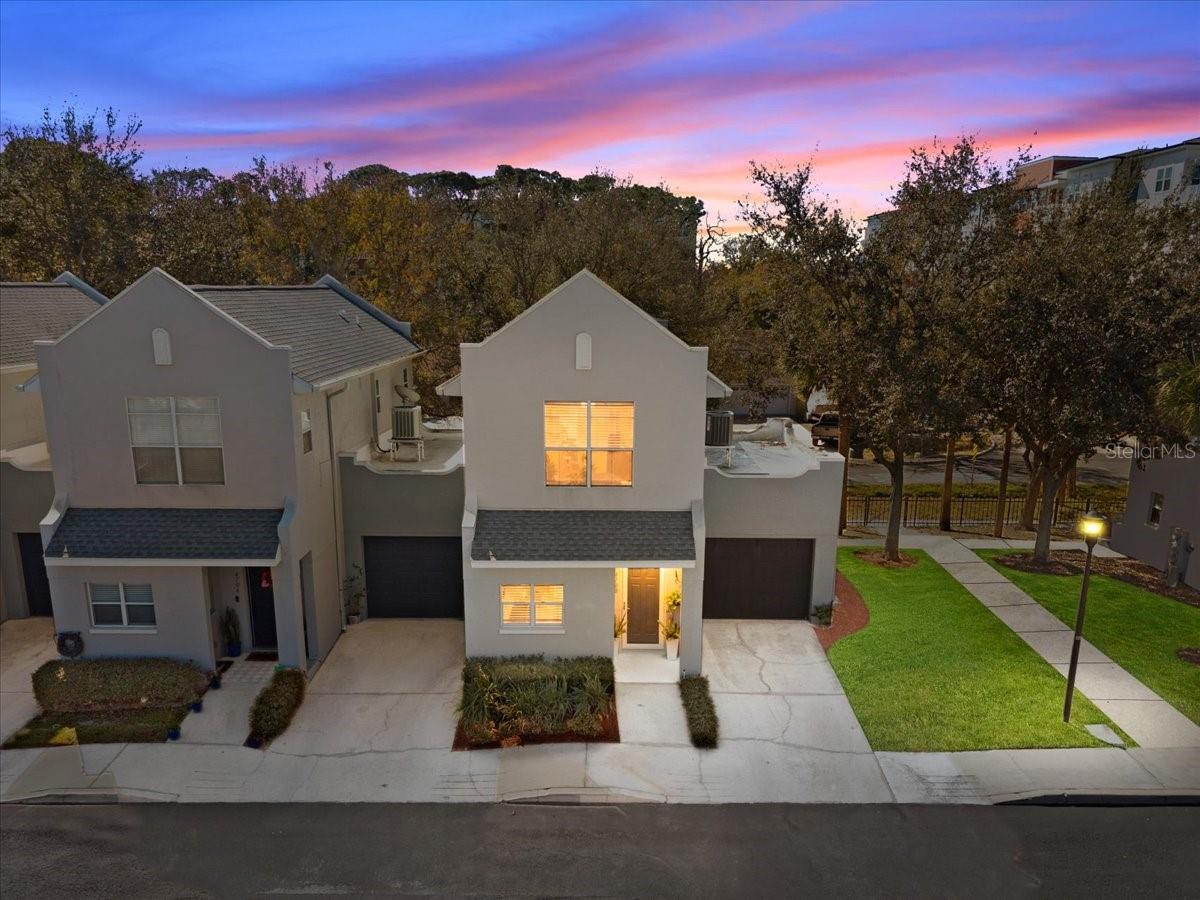 WESTSHORE TWNHMS - Residential