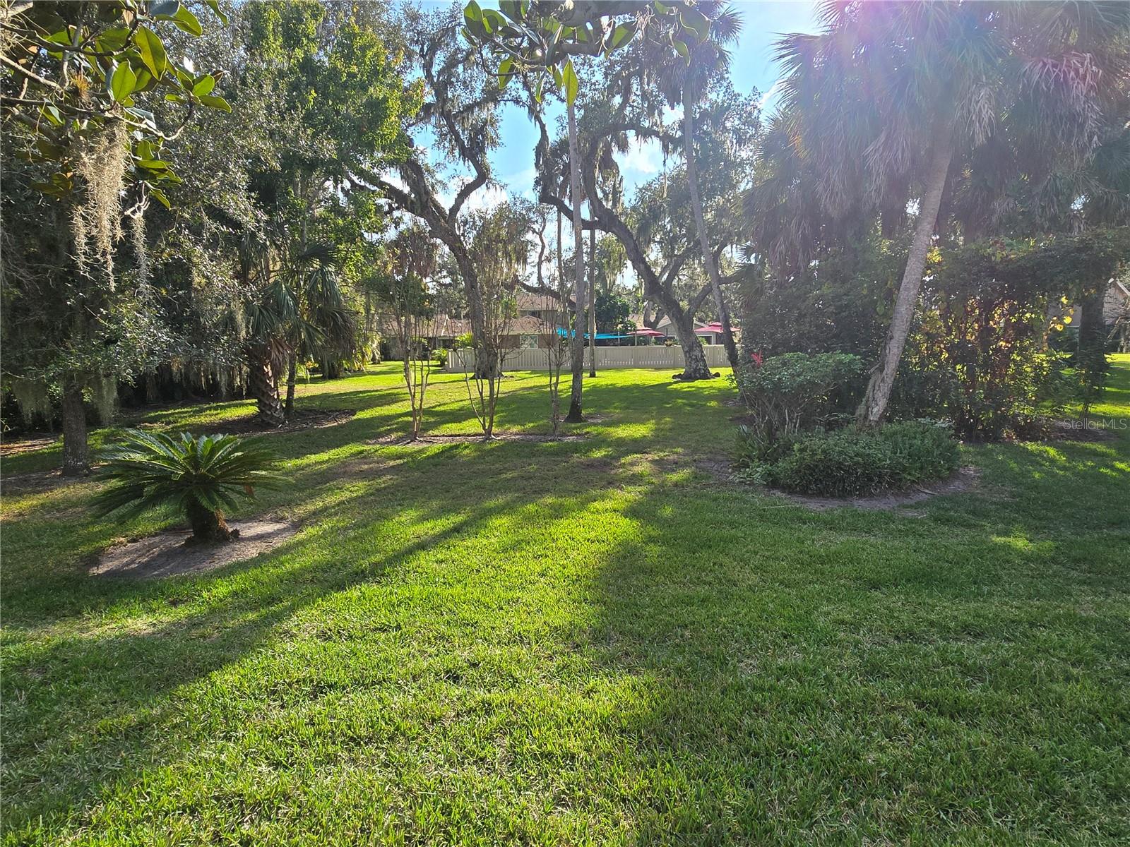 HAMMOCKS II - Residential Lease