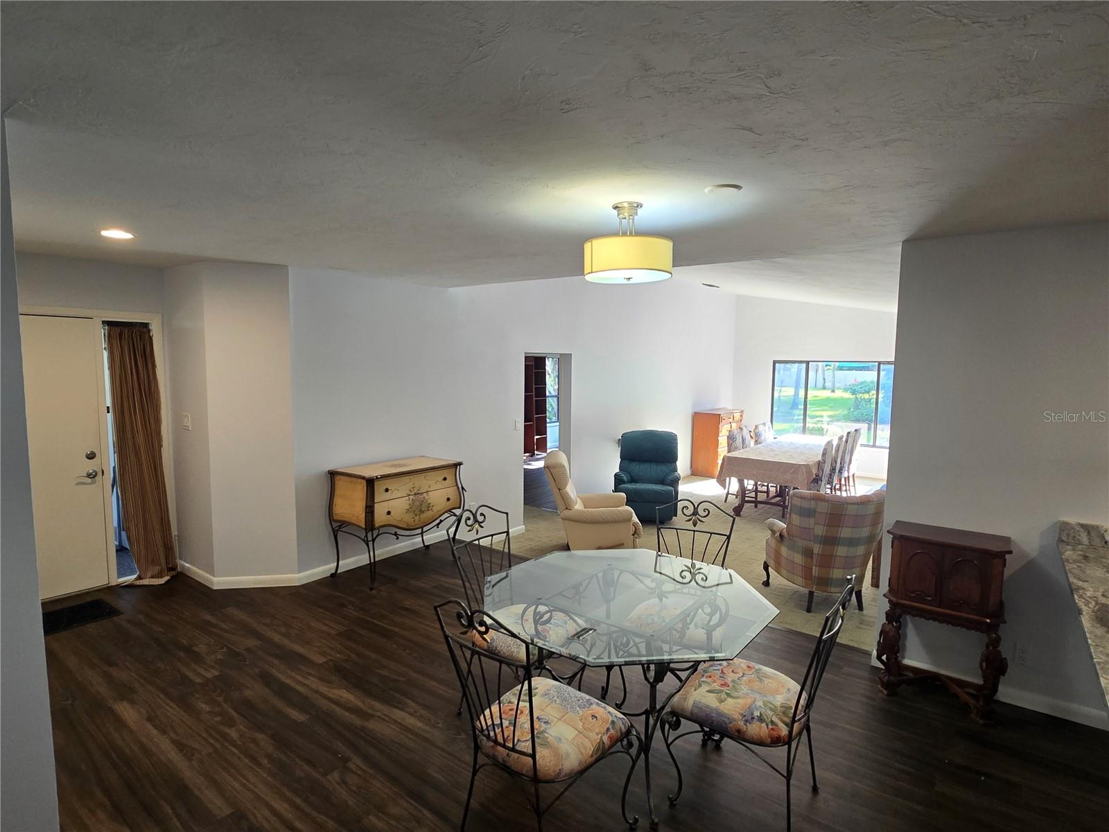 HAMMOCKS II - Residential Lease