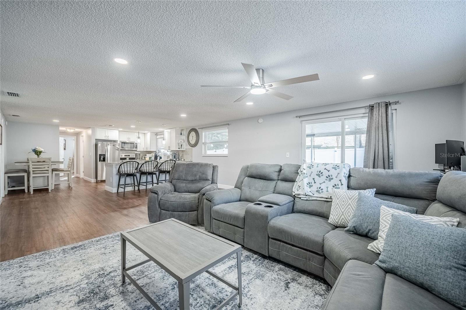 APOLLO BEACH UNIT ONE PT ONE - Residential